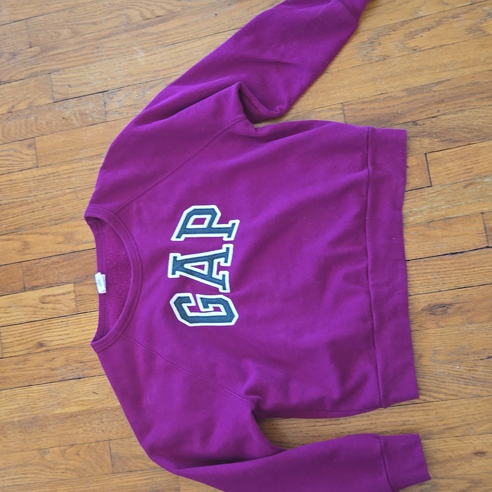 Gap Sweatshirt